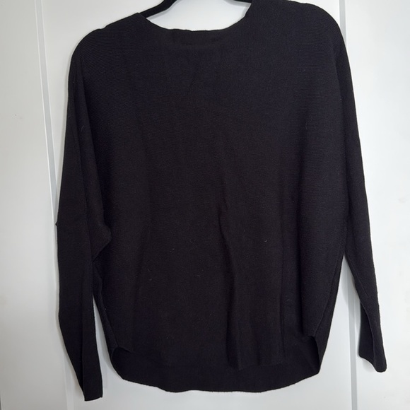 Liv Milano‎ Black Heart Rhinestone Sweater - M - Picture 5 of 5